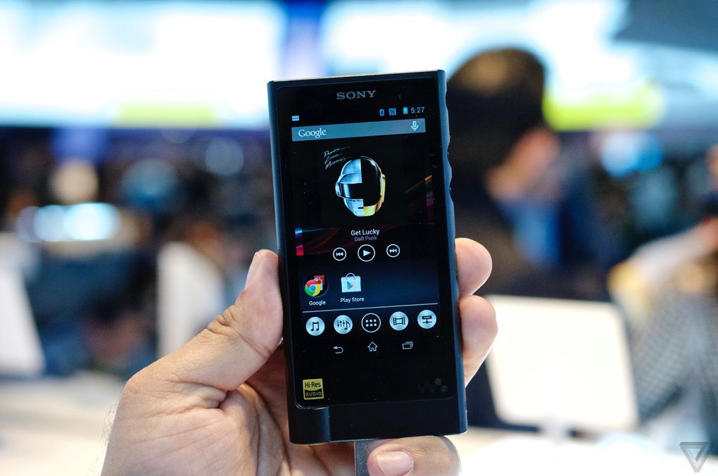 Ces 2015: سوني تزيح الستار عن الووكمان الجديد Walkman-ZX2.jpg