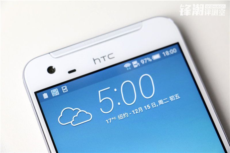 HTC One X9