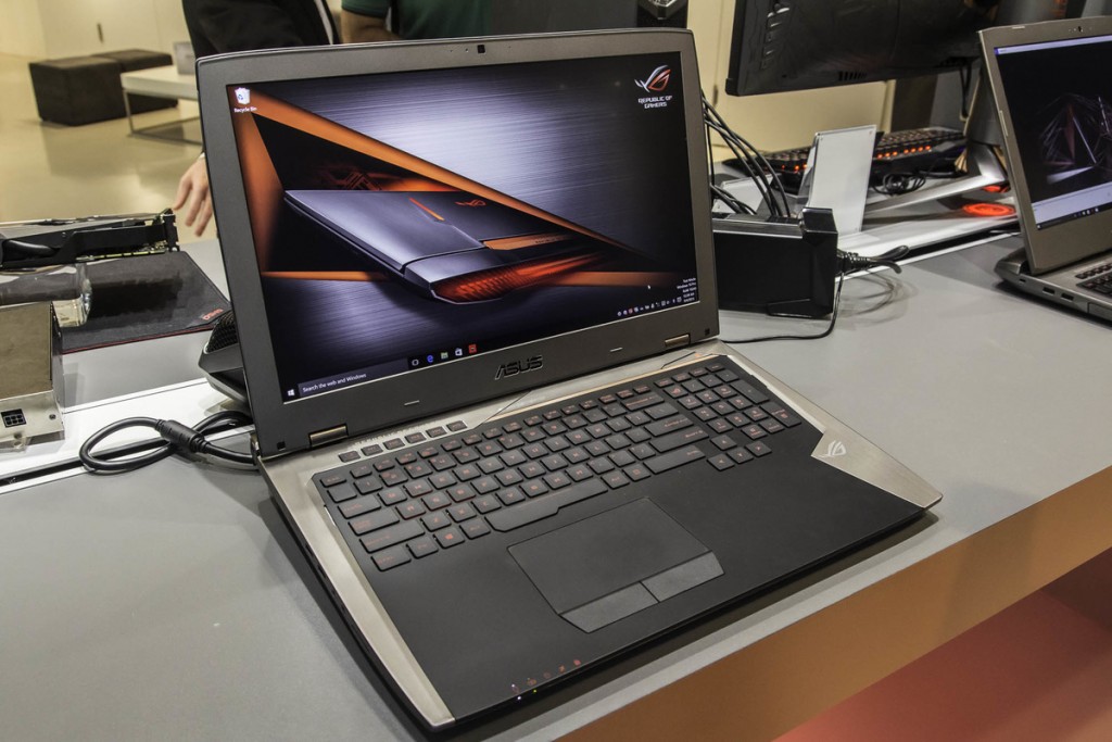 ROG GX700