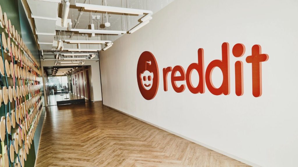 موقع Reddit يخطط لتطوير خدمة البحث باستخدام الذكاء الاصطناعي