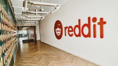 موقع Reddit يخطط لتطوير خدمة البحث باستخدام الذكاء الاصطناعي