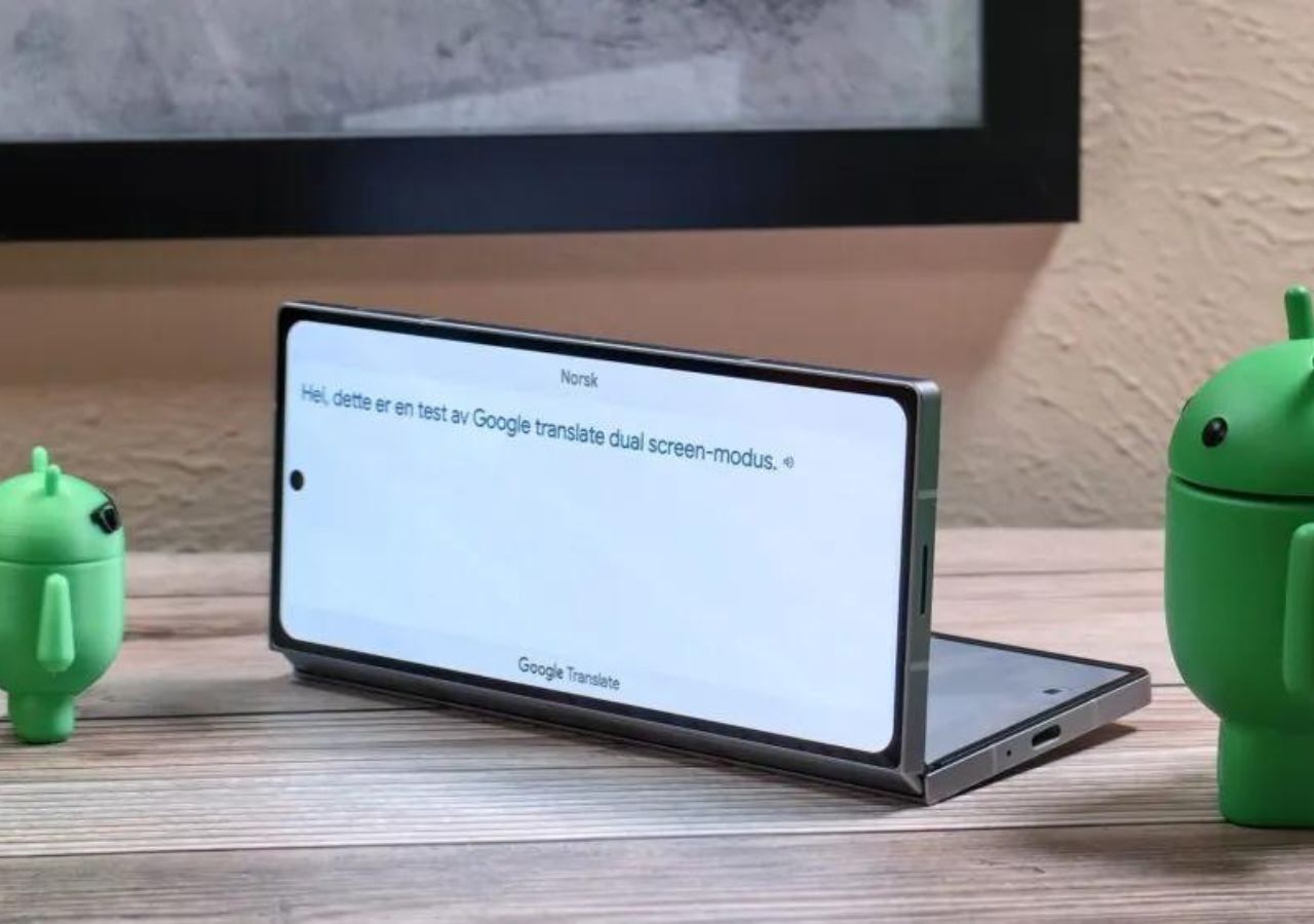 ترجمة جوجل تحصل على ميزة الشاشة الثنائية للهواتف القابلة للطي